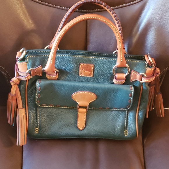 Dooney & Bourke Handbags - Dooney and Bourke Handbag!